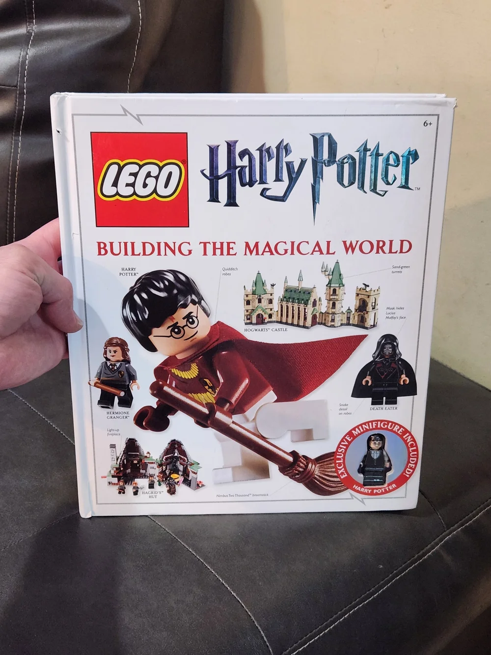 LEGO Harry Potter Building the Magical World Book